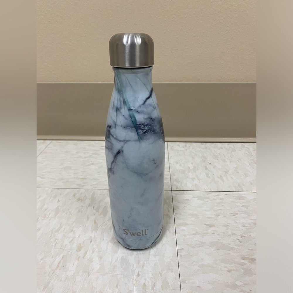 S’well 17 oz - Picture 2 of 7